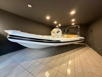 ORIGINAL 800 – L'Ammiraglia del Mare in 8 Metri