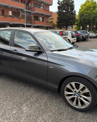 BMW 118d Serie 1 Urban 5p auto
