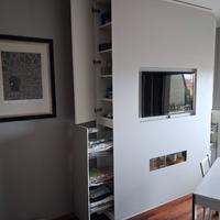 Mobile armadio comprensivo di TV 43" da salotto