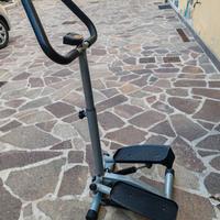 Fitness Stepper per allenamento e dimagrimento. 
