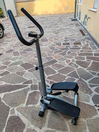 Fitness Stepper per allenamento e dimagrimento. 