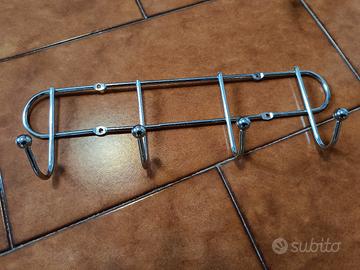 Appendiabiti da parete