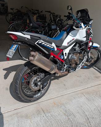 AFRICA TWIN 1100 DCL