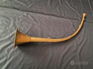 Corno da caccia antico in ottone tromba naturale d