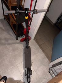 Monopattino Xiaomi Pro 4