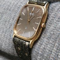 Orologio al quarzo placcato oro Seiko Chariot