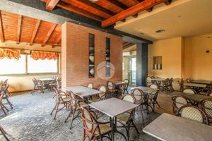 NEGOZIO A CAVENAGO D'ADDA