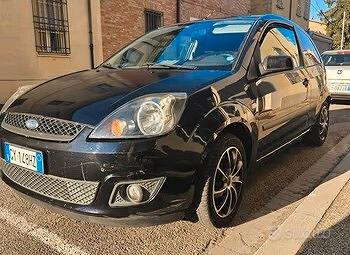 FORD FIESTA 1.4 TDCi 68 CV 3p. – Ideale per Neopat