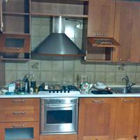 Cucina piu tavolo e sedie