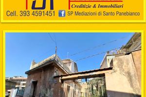 Singola con Cortile e Terrazzo