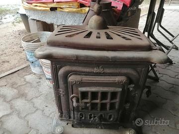 Stufa a legna tipo Parigina