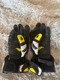 guanti da moto