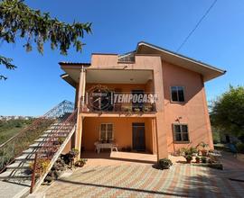 VILLA INDIPENDENTE IN ZONA TRANQUILLA