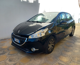 Peugeot 208 anno 2014