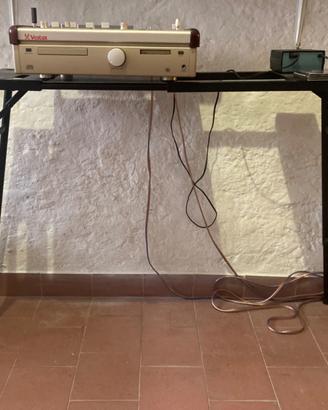 Banco (booth) per DJ adattabile in larghezza