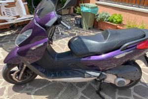 Scooter PIAGGIO X7