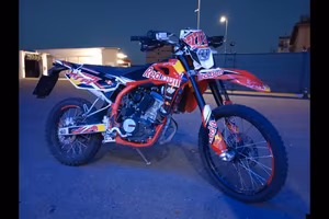 Splendida SWM RS 125 R personalizzata
