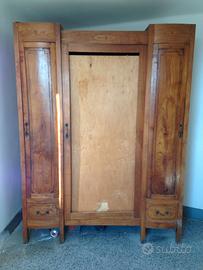 Armadio artigianale in Legno Vintage primi del '90