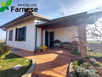 Villa di 248 m² con 4 locali e box auto doppio a P