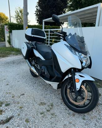 Honda Integra 750