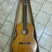 Chitarra acustica yamaha