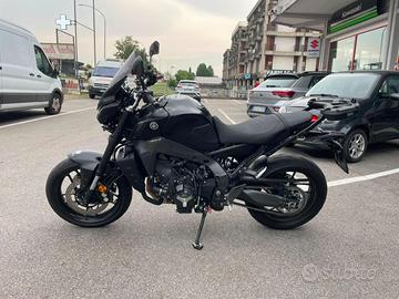 YAMAHA MT-09 MT-09
