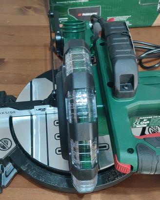 Sega circolare Parkside PKS 1500 C4.