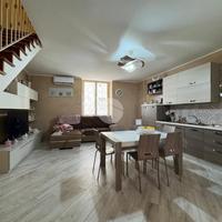 3 LOCALI A GIUGLIANO IN CAMPANIA