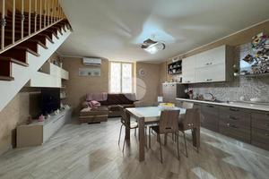 3 LOCALI A GIUGLIANO IN CAMPANIA