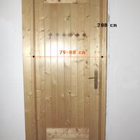 Porte in legno per casa in montagna