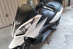 Kymco Downtown 300i ABS