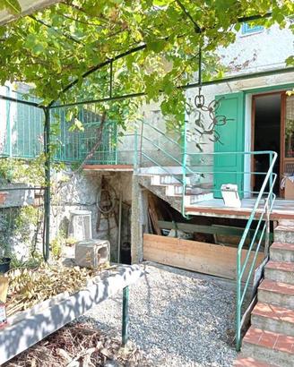 Casa indipendente di 170 m² con più di 5 locali e 