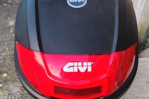 Bauletto GIVI con piastra