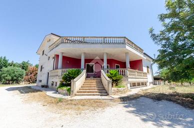 VILLA SINGOLA A GIOIA DEL COLLE