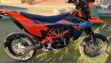 KTM 690 SMC R 2026