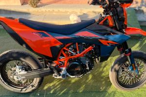 KTM 690 SMC R 2026