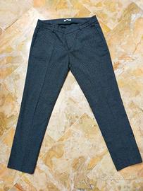 Pantaloni donna grigi a fantasia