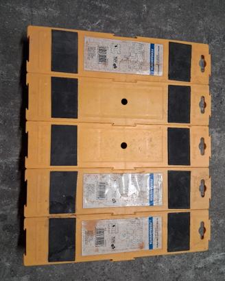 carrellino con ruote