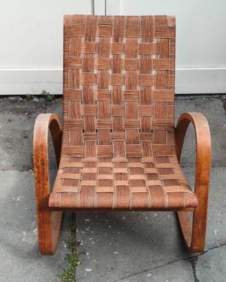 Poltrona a dondolo vintage di design razionalista
