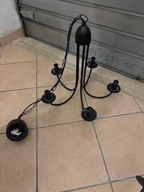 Lampadario in metallo