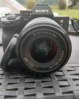 Sony a 7 iv + 28-70 3.5-5.6 1500 scatti quasi nuov