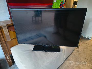 televisione XD 39" SENZA TELECOMANDO