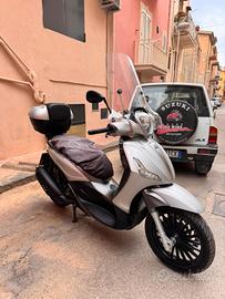 Beverly 300s 2019