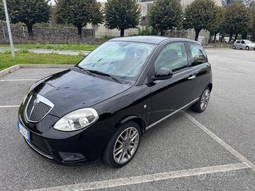 Lancia Ypsilon 1.2 69 CV