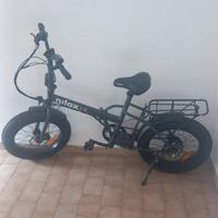 bicicletta con pedalata assistita 