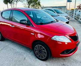 Lancia Y Ypsilon 1.2 BENZ-GPL 70 CV