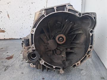 96WT7F096AB CAMBIO MANUALE 5M FORD FIESTA IV REST 
