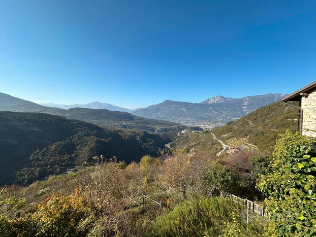 PANORAMICA PORZIONE CASA+TERRAZZO e terreno