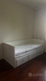 Letto estraibile Ikea con 3 cassetti + 2 materassi