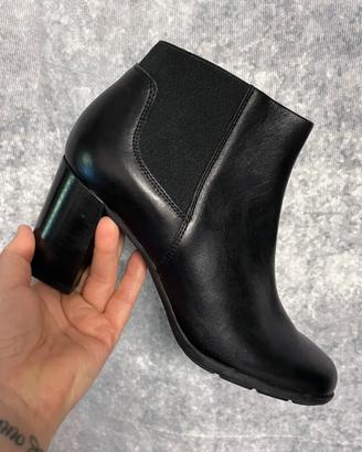 Stivaletti Geox respira numero 36